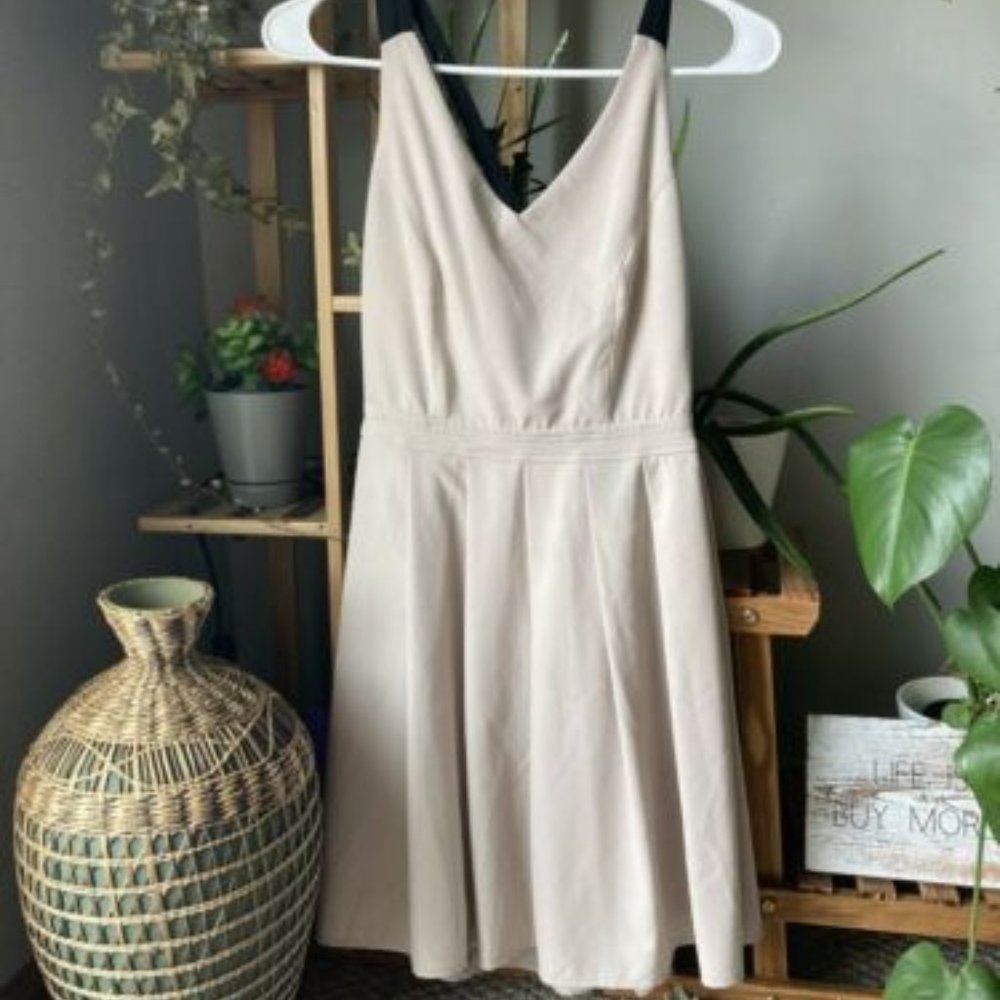 Beige Avec Dress Open Back Pleated Skirt